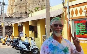 Mahesh Guest House