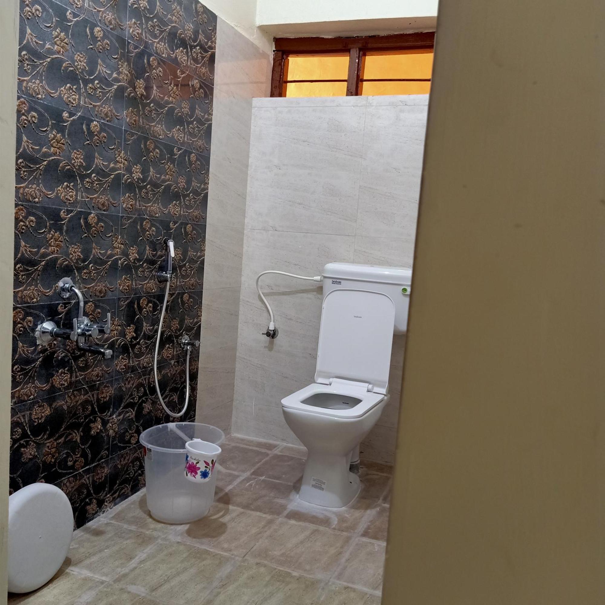 Mahesh Guest House Hampi Exterior photo
