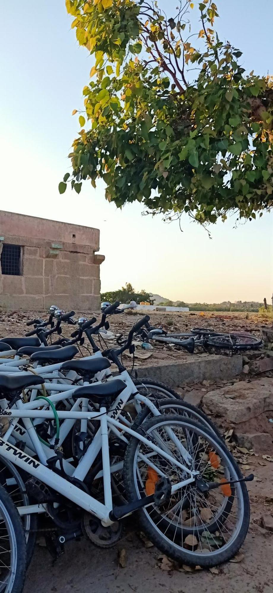 Mahesh Guest House Hampi Exterior photo