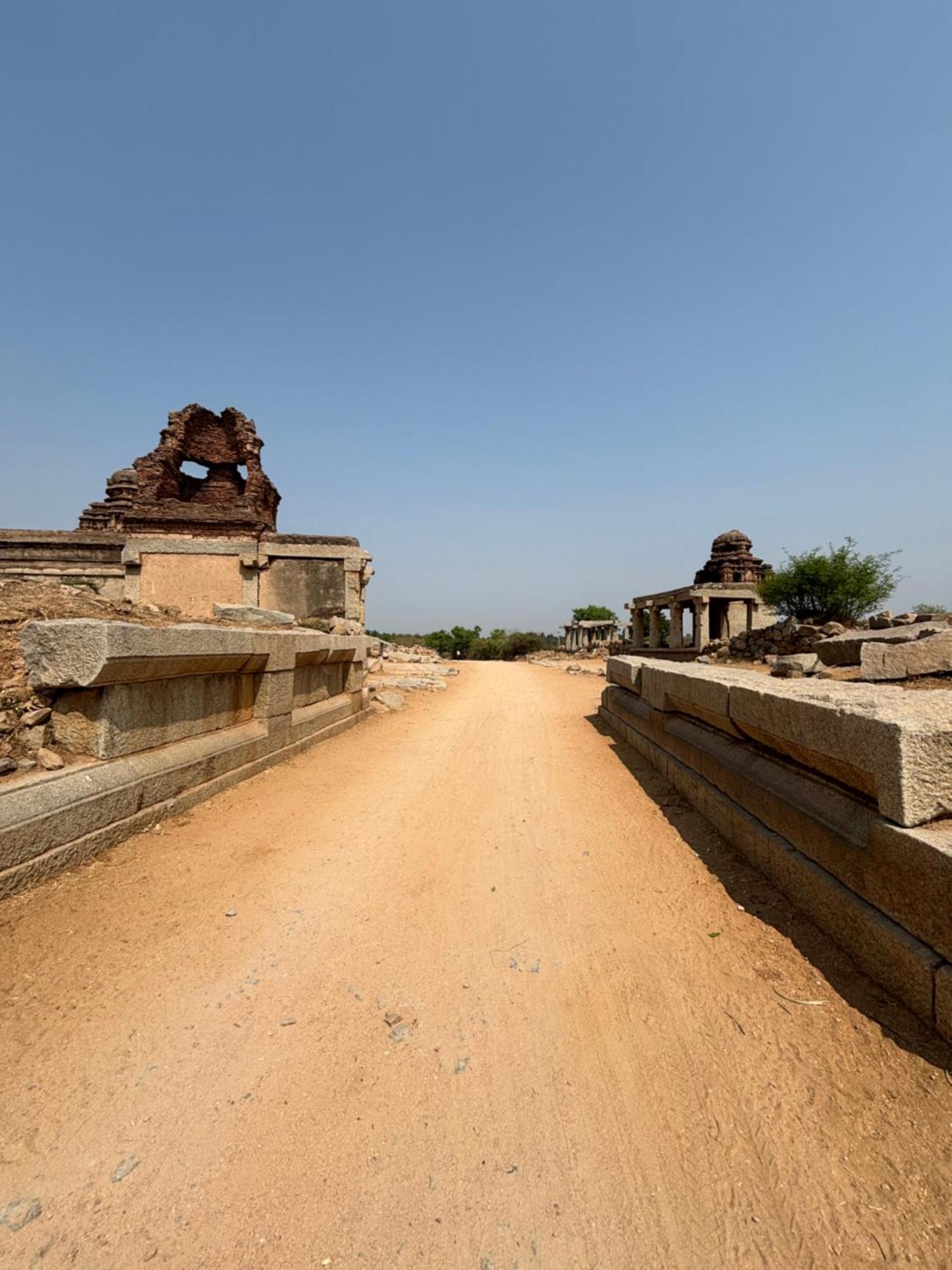 Mahesh Guest House Hampi Exterior photo