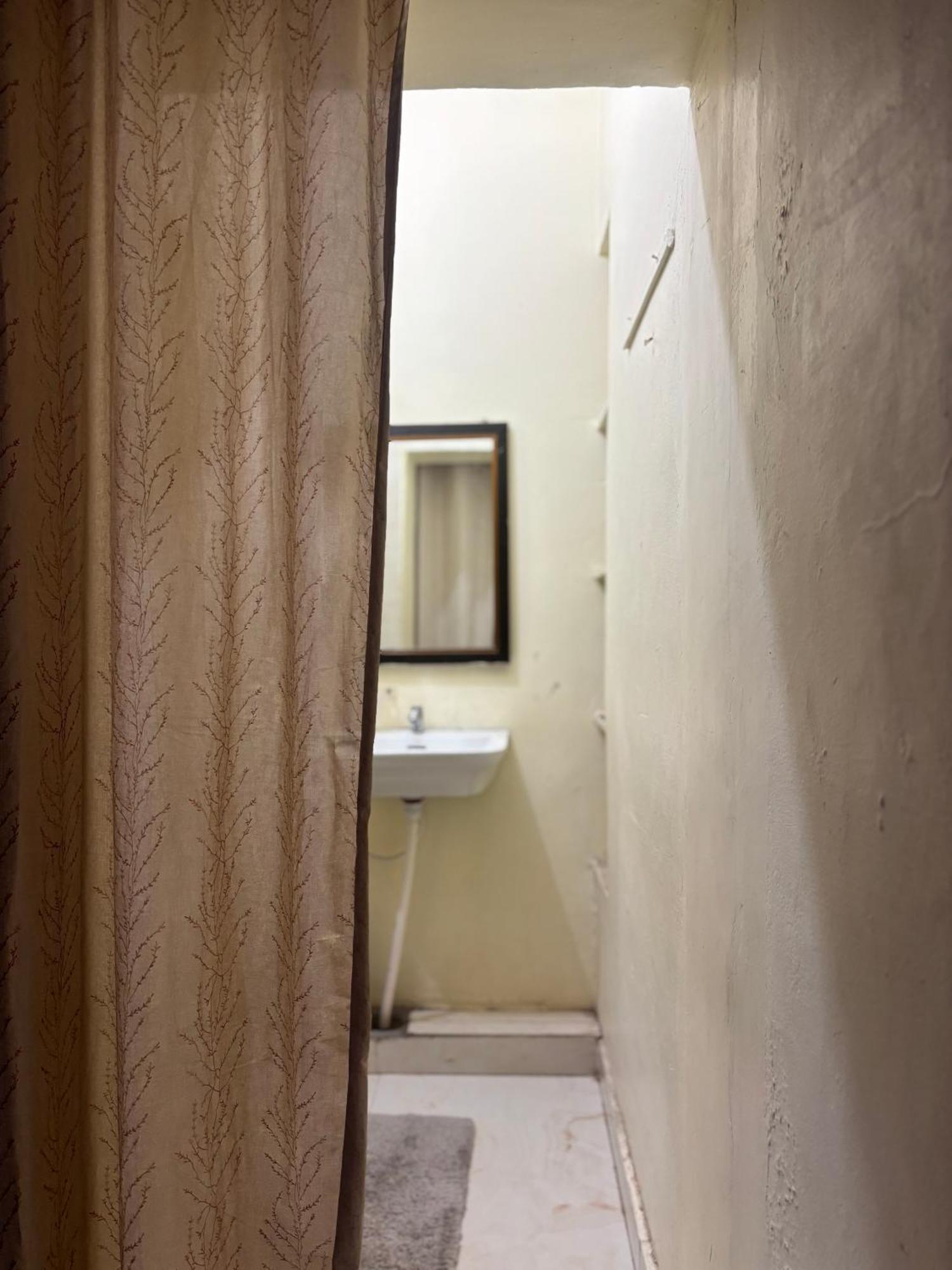 Mahesh Guest House Hampi Exterior photo