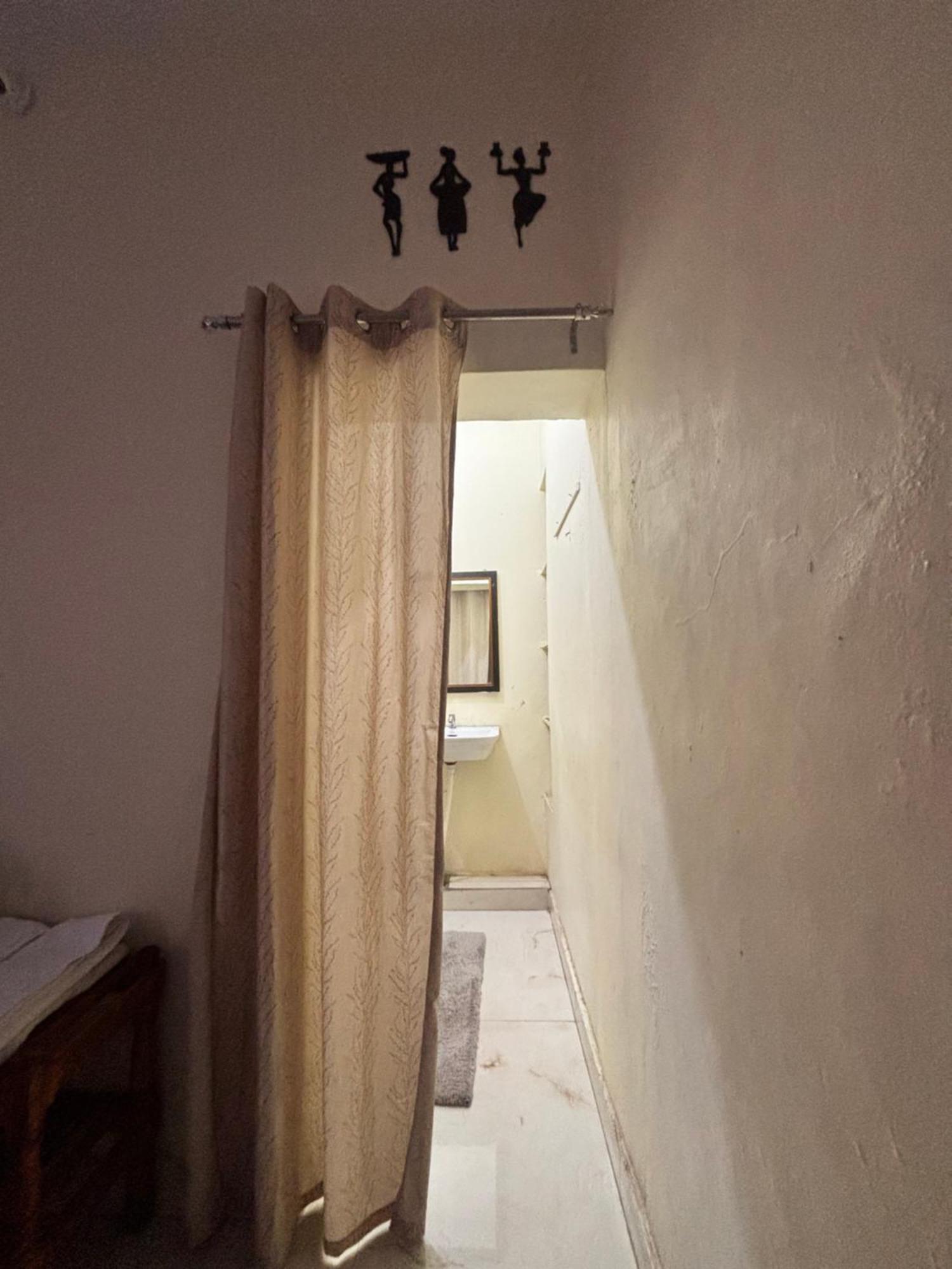 Mahesh Guest House Hampi Exterior photo